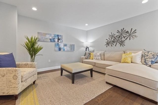 30 Waterville Lane 30, Hopkinton, MA 01748