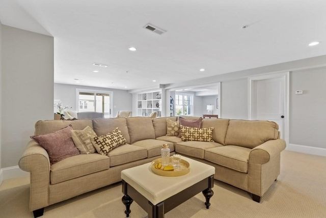 30 Waterville Lane 30, Hopkinton, MA 01748