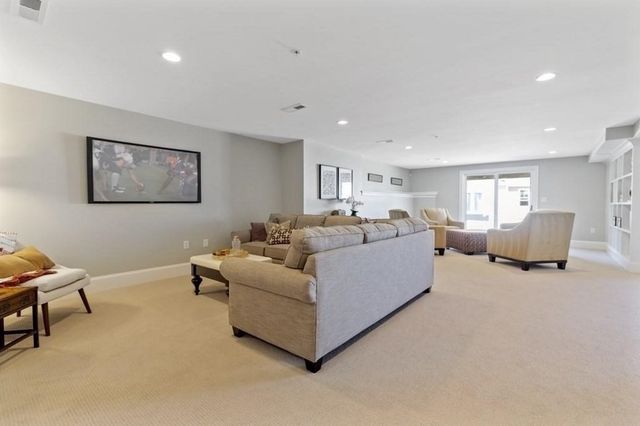 30 Waterville Lane 30, Hopkinton, MA 01748