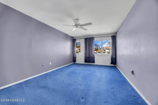 1 Chelsea Court, Parlin, NJ 08859