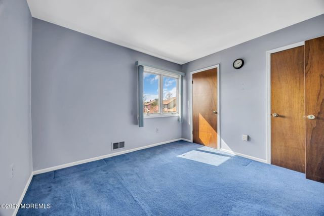 1 Chelsea Court, Parlin, NJ 08859