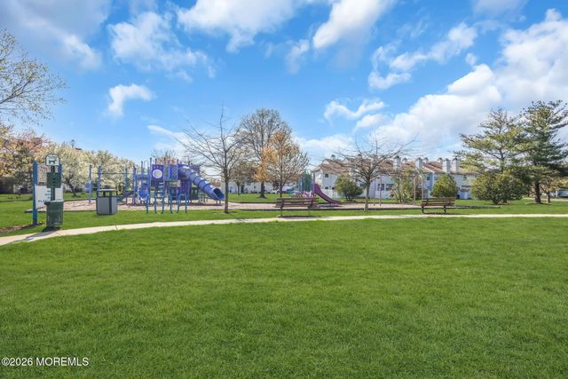 1 Chelsea Court, Parlin, NJ 08859