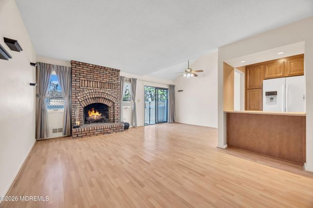 1 Chelsea Court, Parlin, NJ 08859