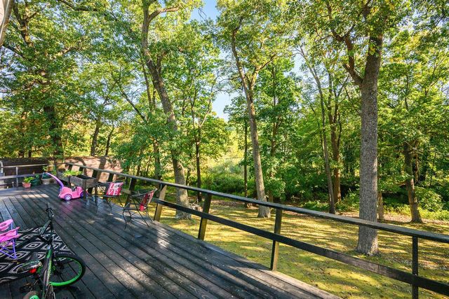 1055 Woodland Beach, Battle Creek, MI 49014