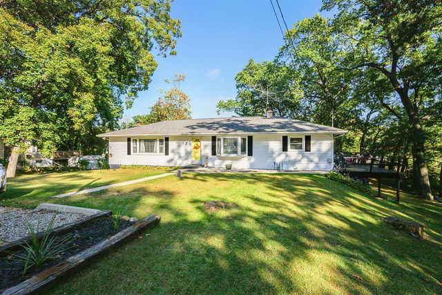 1055 Woodland Beach, Battle Creek, MI 49014