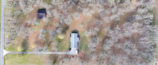 2156 Poor Farm Rd, Murray, KY 42071