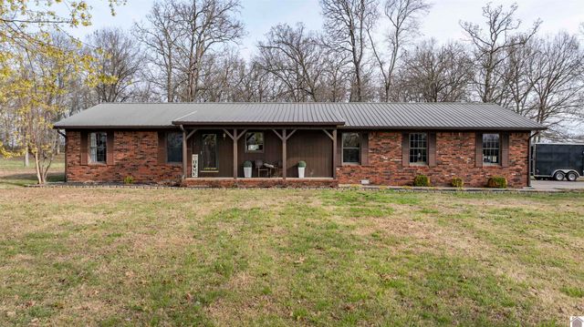 2156 Poor Farm Rd, Murray, KY 42071