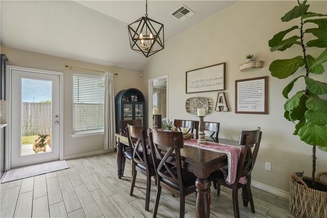 8109 Pavo Real St, Corpus Christi, TX 78414