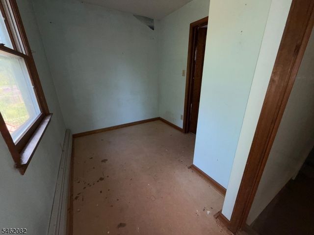 17 Musconetcong River Rd, Lebanon Twp., NJ 08827