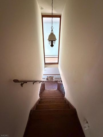 17 Musconetcong River Rd, Lebanon Twp., NJ 08827