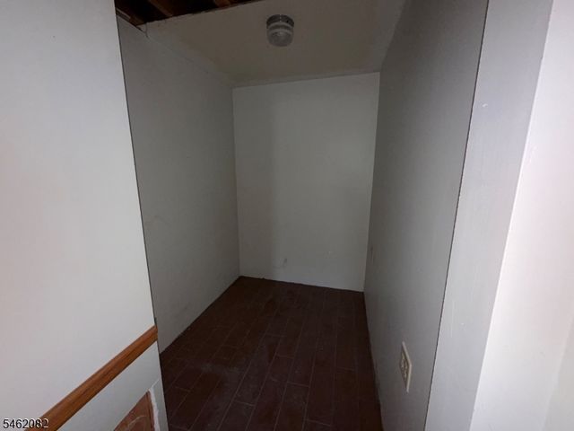17 Musconetcong River Rd, Lebanon Twp., NJ 08827