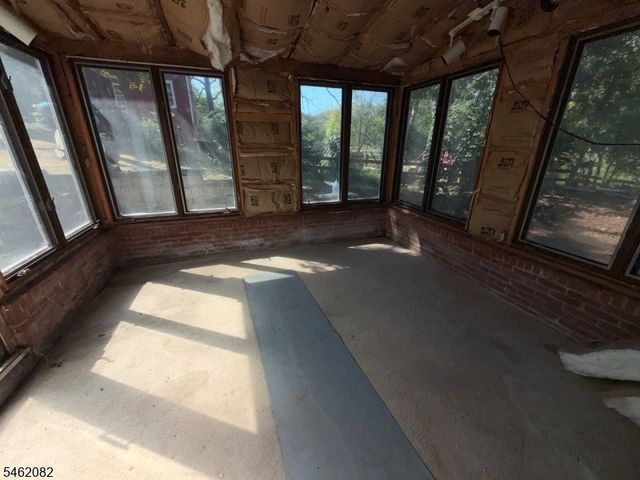 17 Musconetcong River Rd, Lebanon Twp., NJ 08827