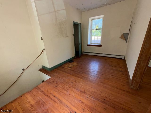 17 Musconetcong River Rd, Lebanon Twp., NJ 08827