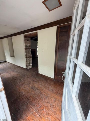17 Musconetcong River Rd, Lebanon Twp., NJ 08827