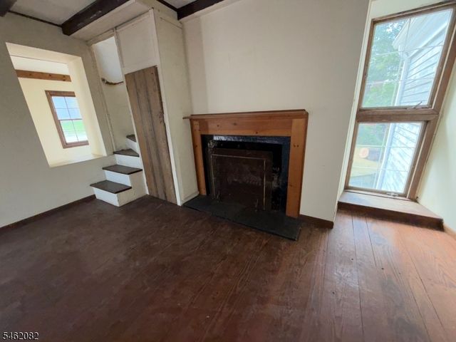 17 Musconetcong River Rd, Lebanon Twp., NJ 08827