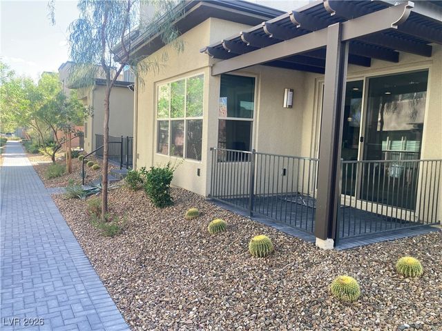 1247 Rock Hills Street 101, Las Vegas, NV 89135