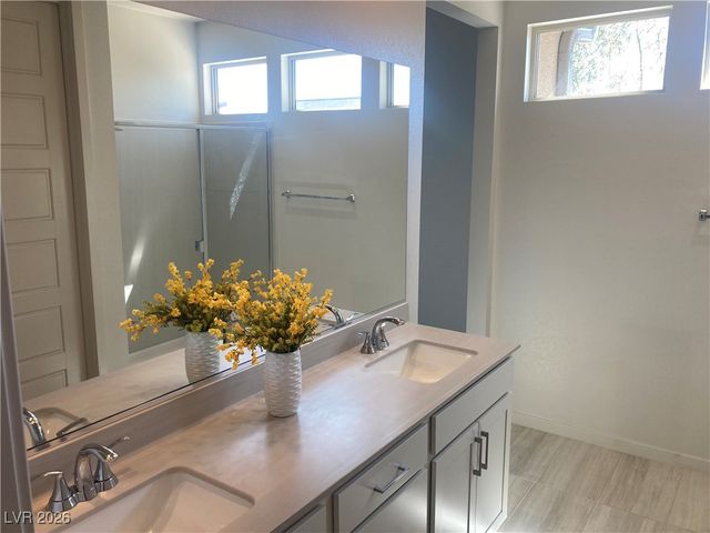 1247 Rock Hills Street 101, Las Vegas, NV 89135