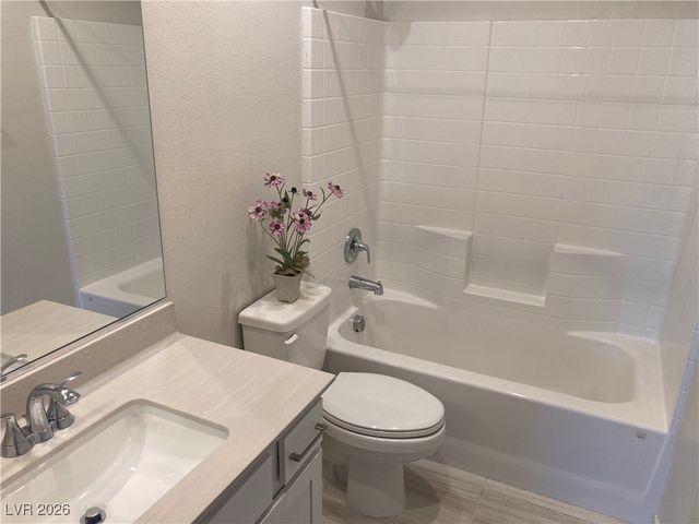 1247 Rock Hills Street 101, Las Vegas, NV 89135