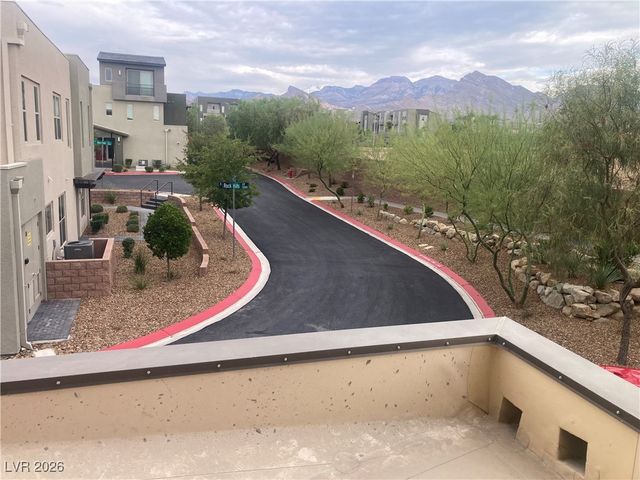 1247 Rock Hills Street 101, Las Vegas, NV 89135