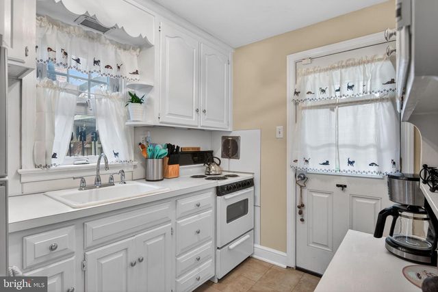 844 E MADISON ST, Lancaster, PA 17602