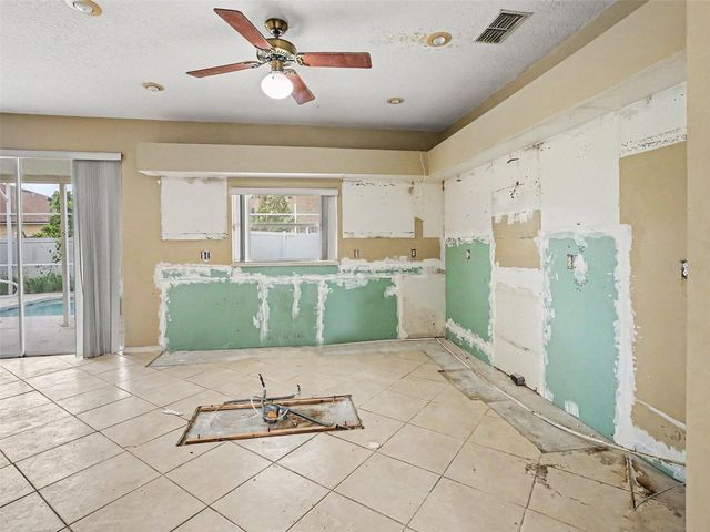 1268 FOXFORREST CIRCLE, Apopka, FL 32712