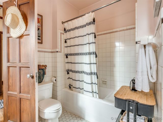 2400 Terrace Drive, Bartlesville, OK 74006