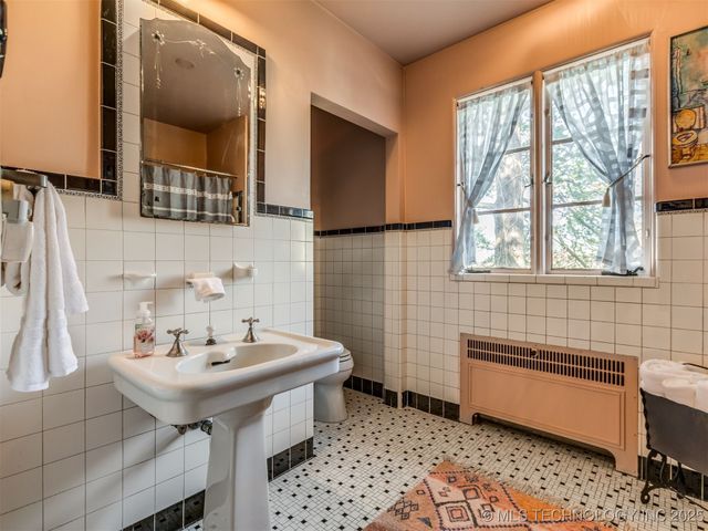 2400 Terrace Drive, Bartlesville, OK 74006