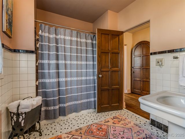 2400 Terrace Drive, Bartlesville, OK 74006