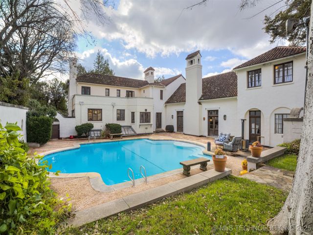 2400 Terrace Drive, Bartlesville, OK 74006