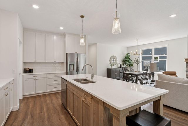 2935 Thompson Drive, River Falls, WI 54022