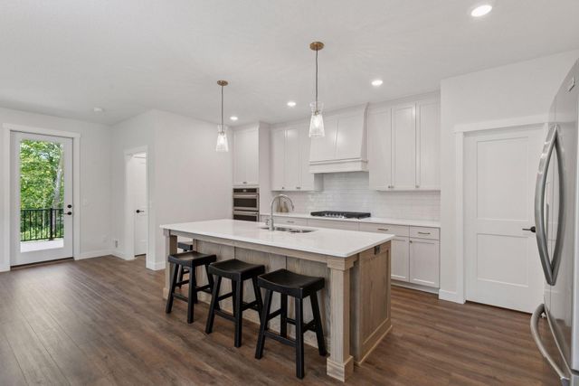 2935 Thompson Drive, River Falls, WI 54022