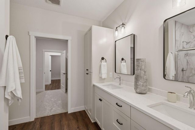 2935 Thompson Drive, River Falls, WI 54022