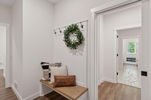 2935 Thompson Drive, River Falls, WI 54022