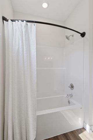 2935 Thompson Drive, River Falls, WI 54022