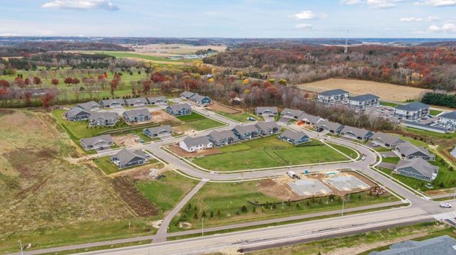 2935 Thompson Drive, River Falls, WI 54022