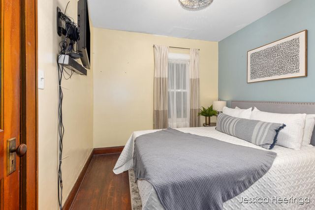 335 Lewis Street, Rockford, MI 49341