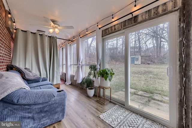 532 POINTVIEW AVE, Ephrata, PA 17522