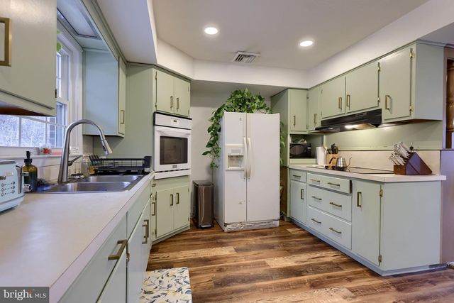 532 POINTVIEW AVE, Ephrata, PA 17522