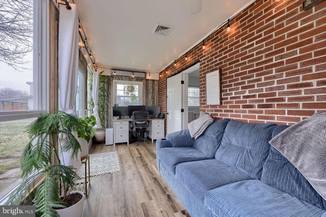 532 POINTVIEW AVE, Ephrata, PA 17522