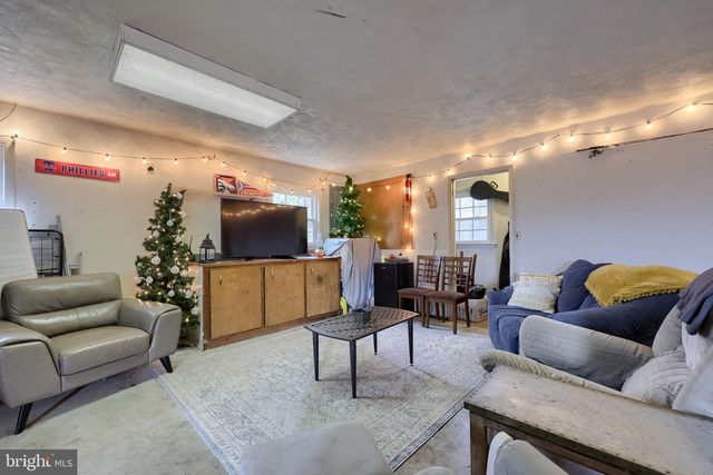 532 POINTVIEW AVE, Ephrata, PA 17522