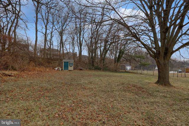 532 POINTVIEW AVE, Ephrata, PA 17522