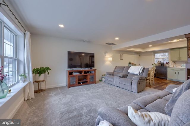 532 POINTVIEW AVE, Ephrata, PA 17522