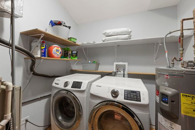 5910 W Roscoe Street 1, Chicago, IL 60634