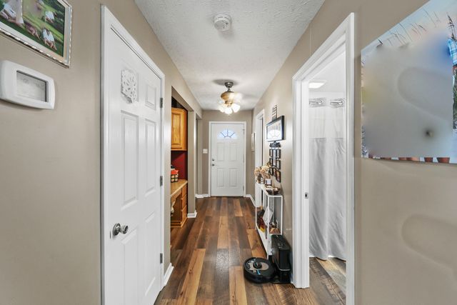 478 Larue Road, Paris, KY 40361