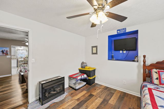 478 Larue Road, Paris, KY 40361