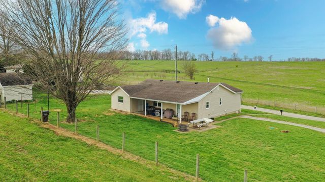478 Larue Road, Paris, KY 40361