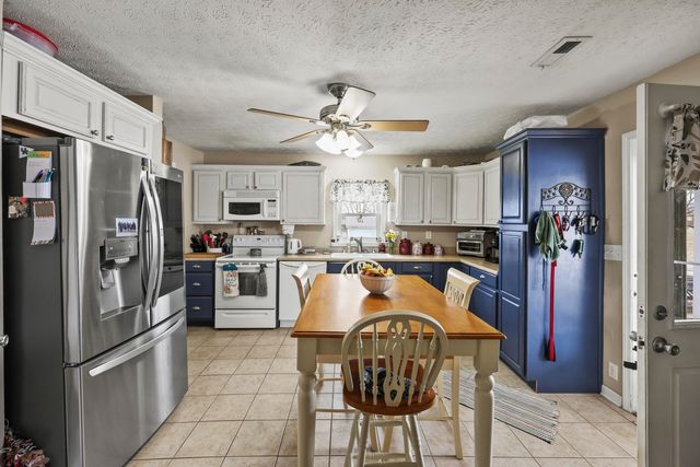 478 Larue Road, Paris, KY 40361