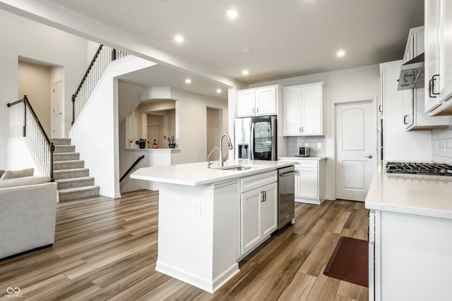 5378 Rose Drive, Zionsville, IN 46077