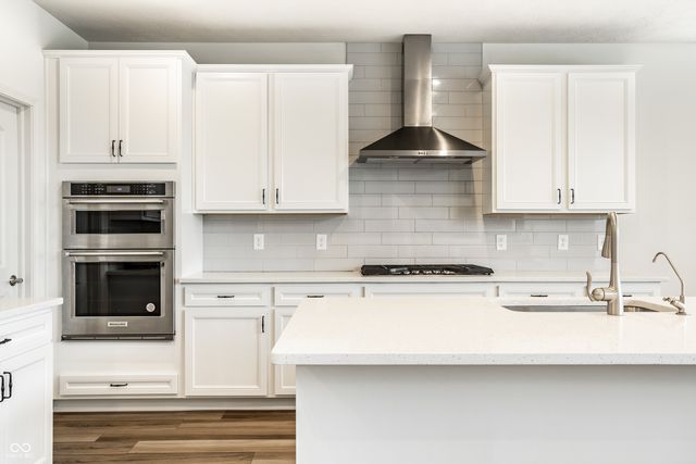 5378 Rose Drive, Zionsville, IN 46077