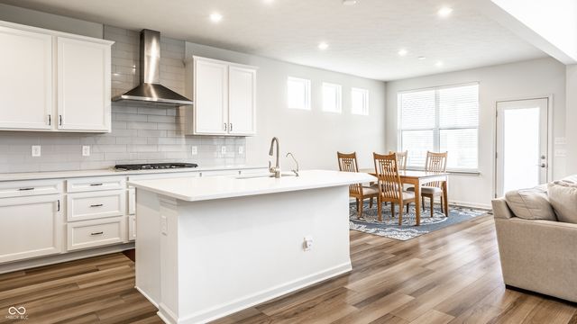 5378 Rose Drive, Zionsville, IN 46077